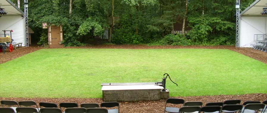 2011-Merry Wives set